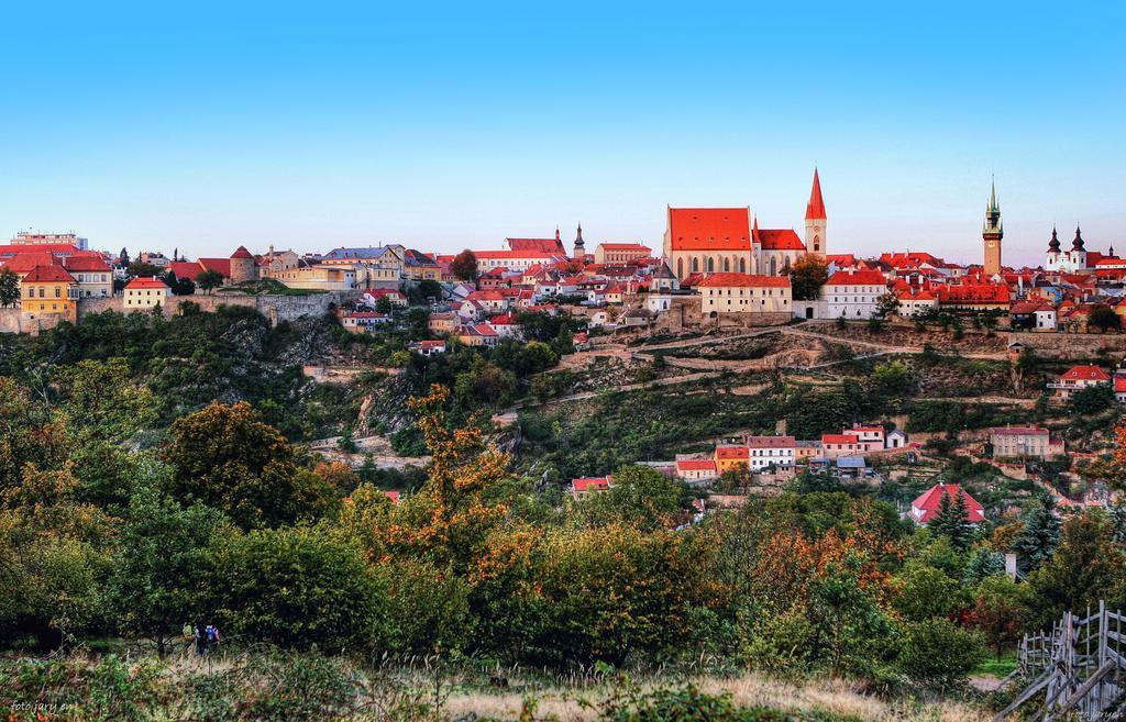 Vas Sklep - Vinny Sklep A Penzion Znojmo Exterior photo
