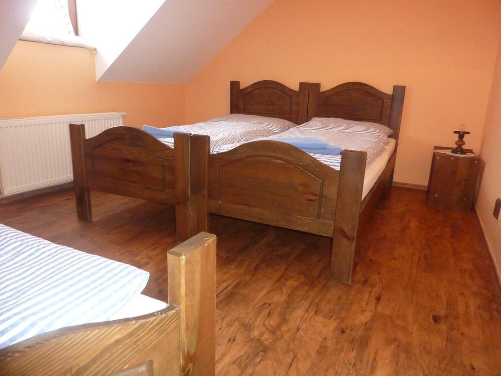 Vas Sklep - Vinny Sklep A Penzion Znojmo Room photo